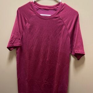 Lululemon Metal Vent - L - Wildberry/Sonic Pink?